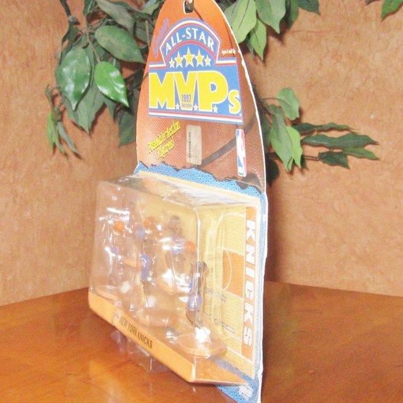 1997 Galoob New York Knicks NBA Basketball All Star MVP Small Posable Figures - Picture 6 of 9
